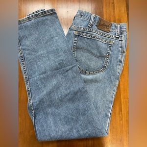 Lee Men’s Jeans. Regular Fit. Like NEW. 38/32. $25